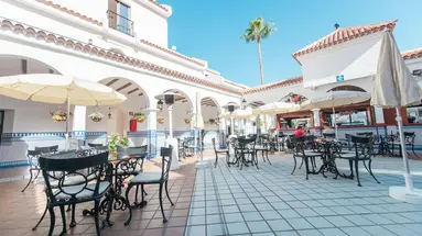 Ona Beverly Hills Heights