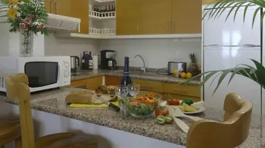 Ona Beverly Hills Suites