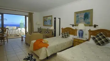 Ona Beverly Hills Suites
