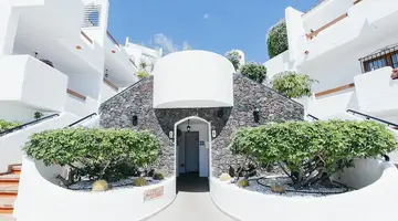 Ona Beverly Hills Suites