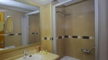 Ona Beverly Hills Suites