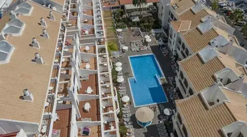 Ona Hollywood Mirage