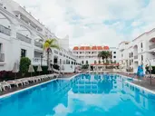 Ona Hollywood Mirage