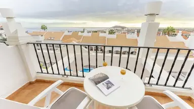 Ona Hollywood Mirage