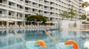 Ona Palm Beach