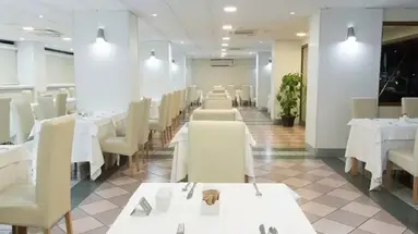 Ona Palm Beach