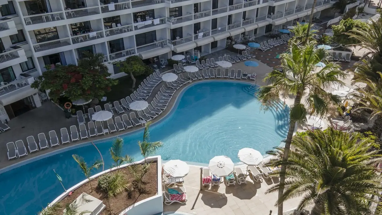 Ona Palm Beach