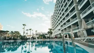 Ona Palm Beach