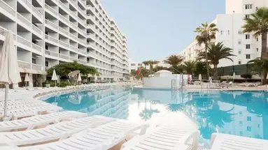 Ona Palm Beach