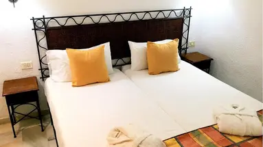 Ona Palm Beach