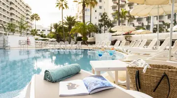 Ona Palm Beach