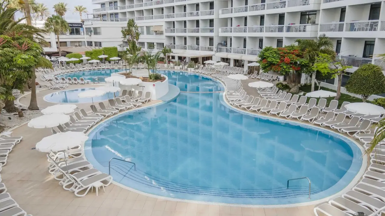 Ona Palm Beach