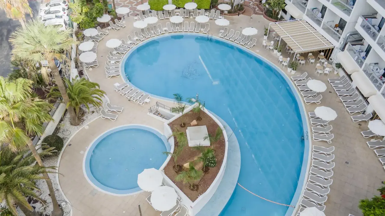 Ona Palm Beach