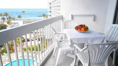 Ona Palm Beach