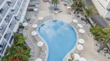 Ona Palm Beach