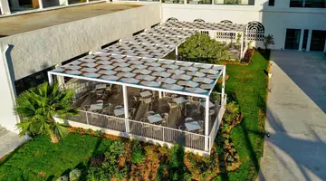 One Resort Premium