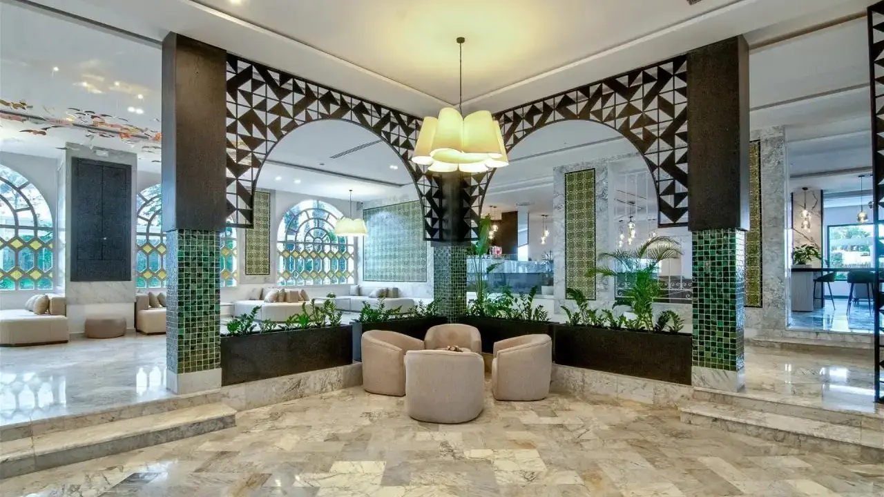 One Resort Premium