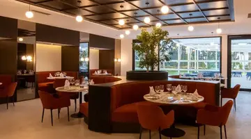 One Resort Premium