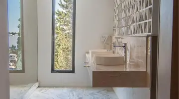 One Resort Premium