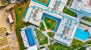 One Resort Premium