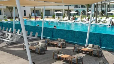 One Resort Premium