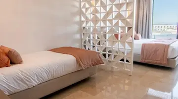 One Resort Premium
