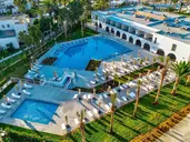 One Resort Premium