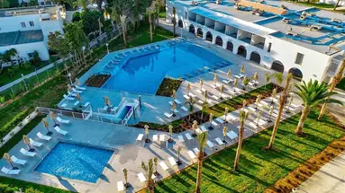 One Resort Premium