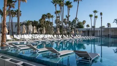 One Resort Premium