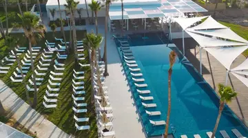 One Resort Premium