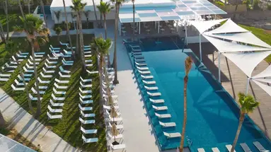 One Resort Premium
