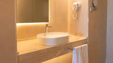 One Resort Premium