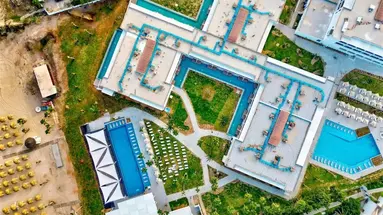 One Resort Premium