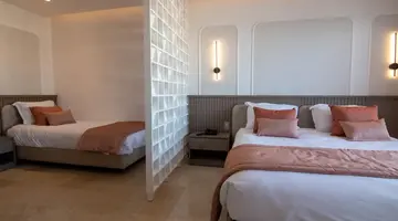 One Resort Premium