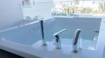 One Resort Premium