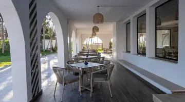 One Resort Premium