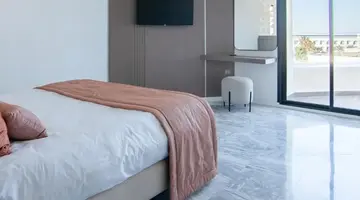 One Resort Premium