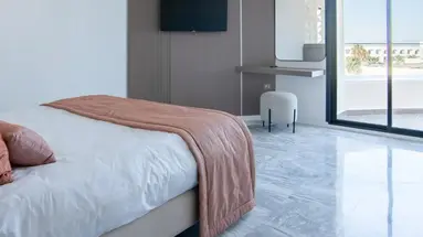 One Resort Premium
