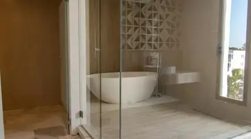One Resort Premium