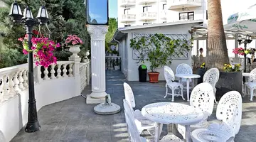 ONUFRI HOTEL