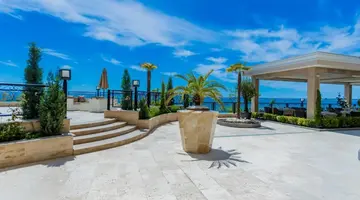 Onyx Beach Residence - Free Beach Access