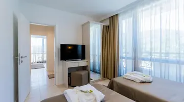 Onyx Beach Residence - Free Beach Access