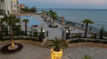 Onyx Beach Residence - Free Beach Access