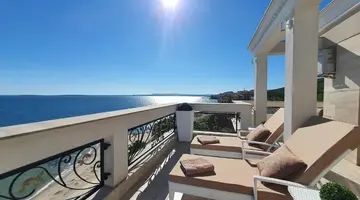 Onyx Beach Residence - Free Beach Access