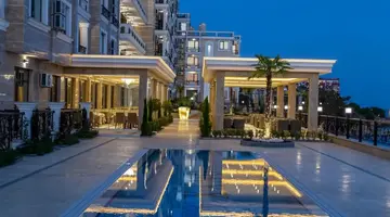 Onyx Beach Residence - Free Beach Access