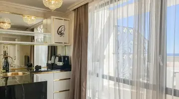 Onyx Beach Residence - Free Beach Access