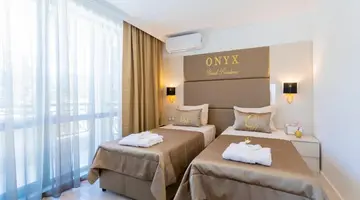 Onyx Beach Residence - Free Beach Access