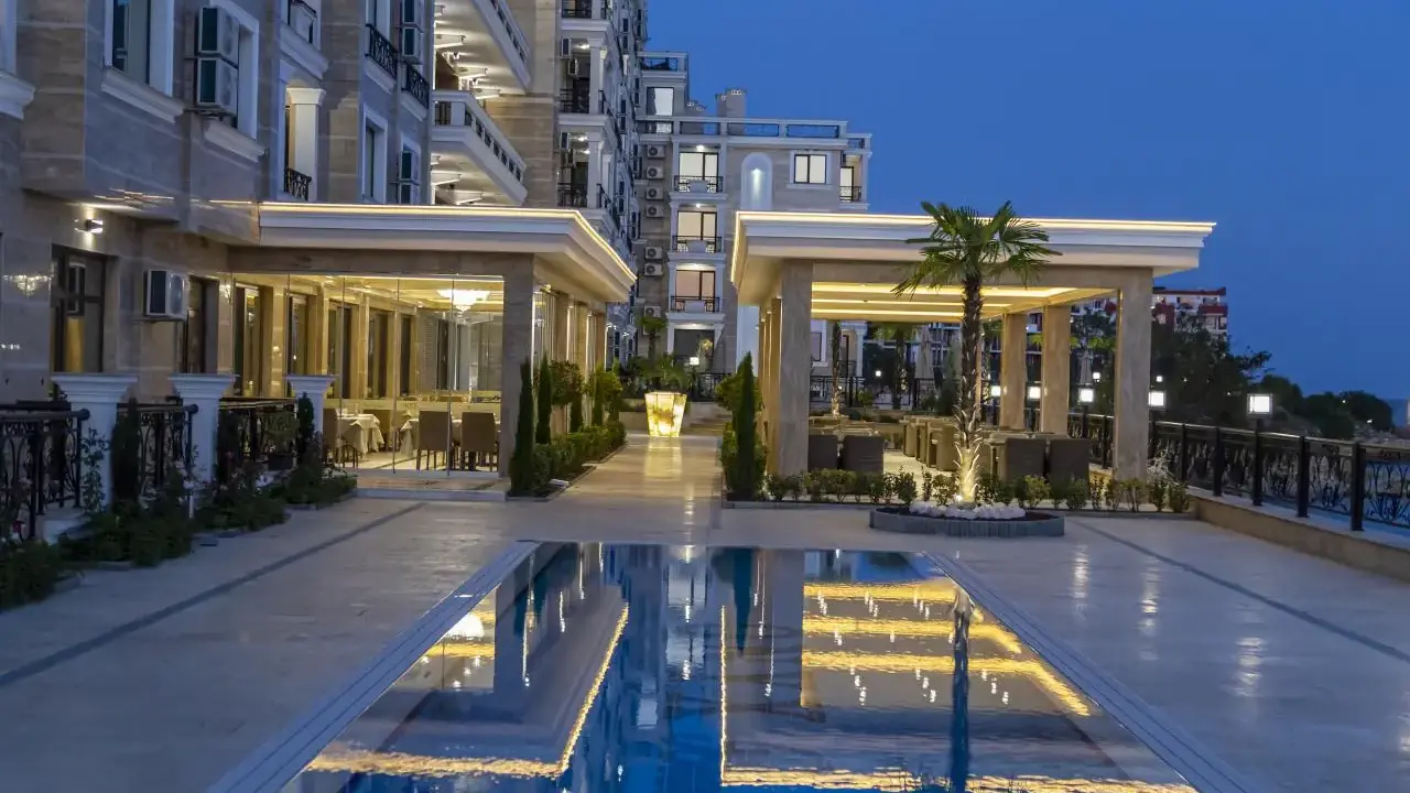ONYX BEACH RESIDENCE
