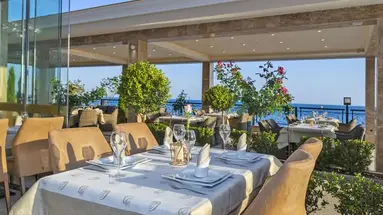 ONYX BEACH RESIDENCE