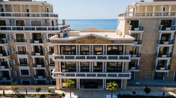 Onyx Beach Residence